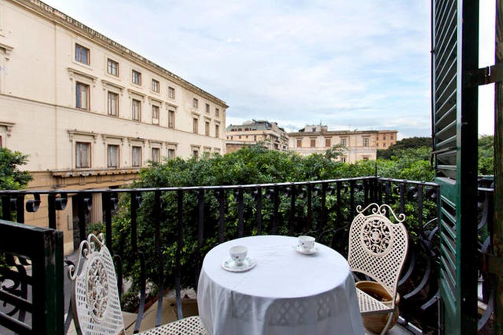 Piazza Marina Chic Lägenhet Palermo Exteriör bild